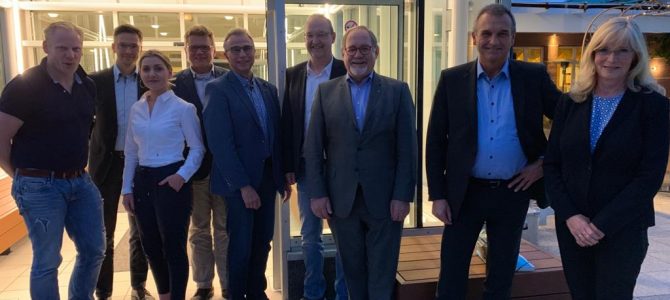 Mit Bürgermeister Deppe im persönlichen Dialog Mit Bürgermeister Deppe im persönlichen Dialog